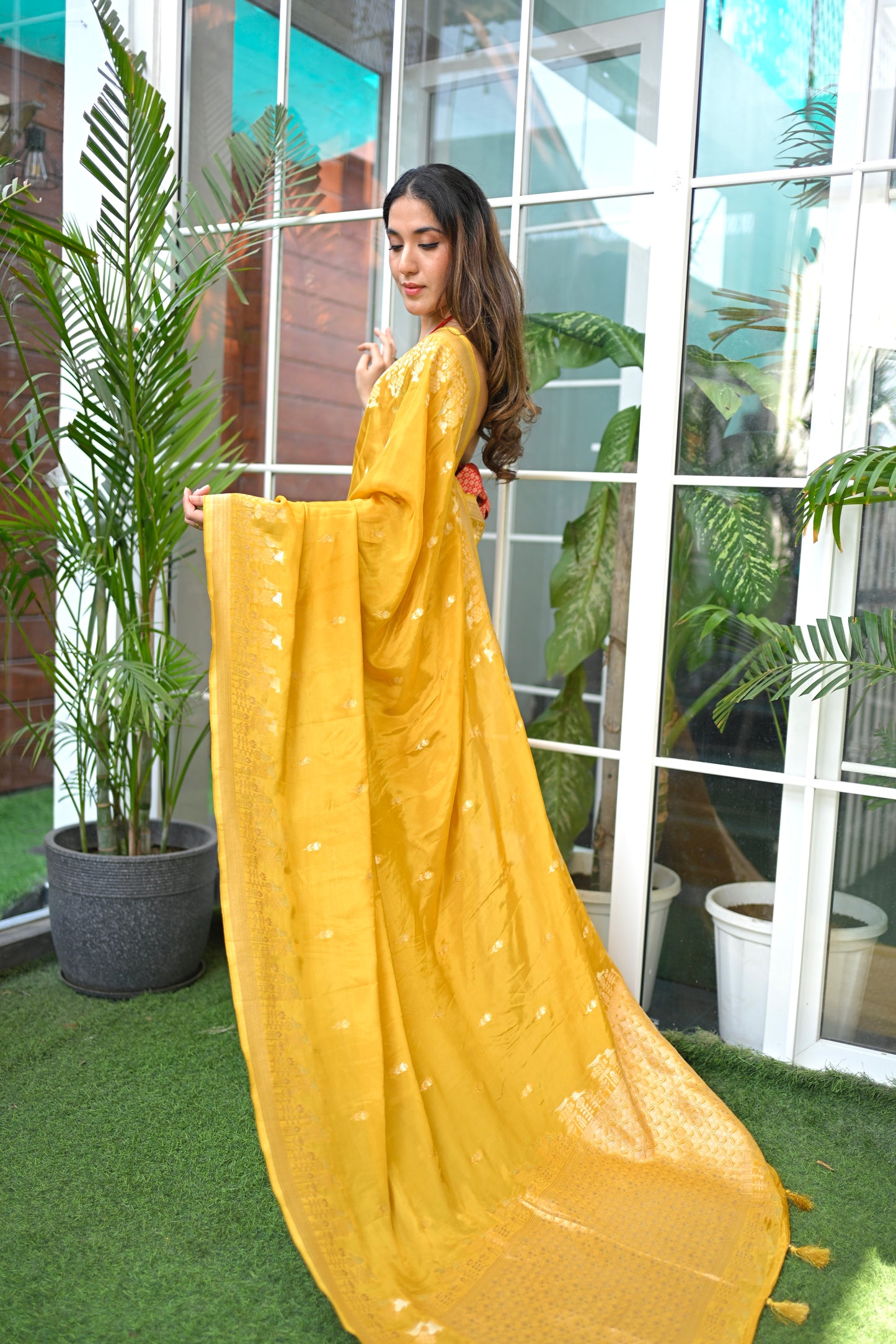GLOSS DRAPE MUSTARD